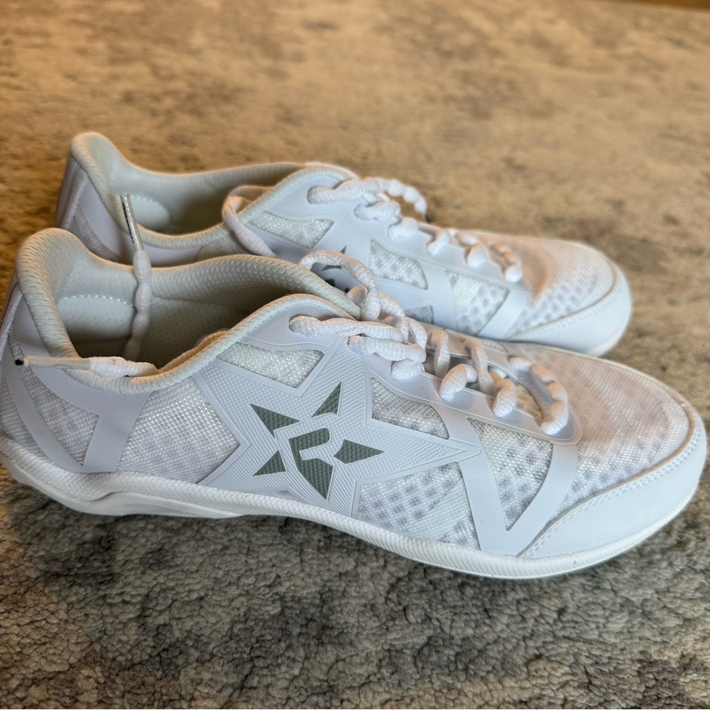 Rebel Ruthless 2.0 Star-Emblazoned White Sneakers